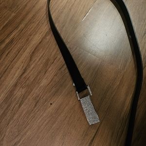 Black belt with sequins B.N.
